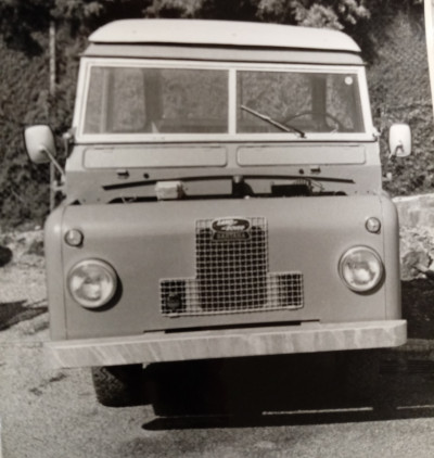 Applications of rear-view mirrors from the 'metal' period.